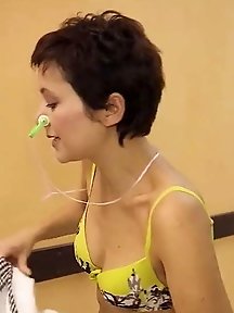 Lusty momma is spreading her lips